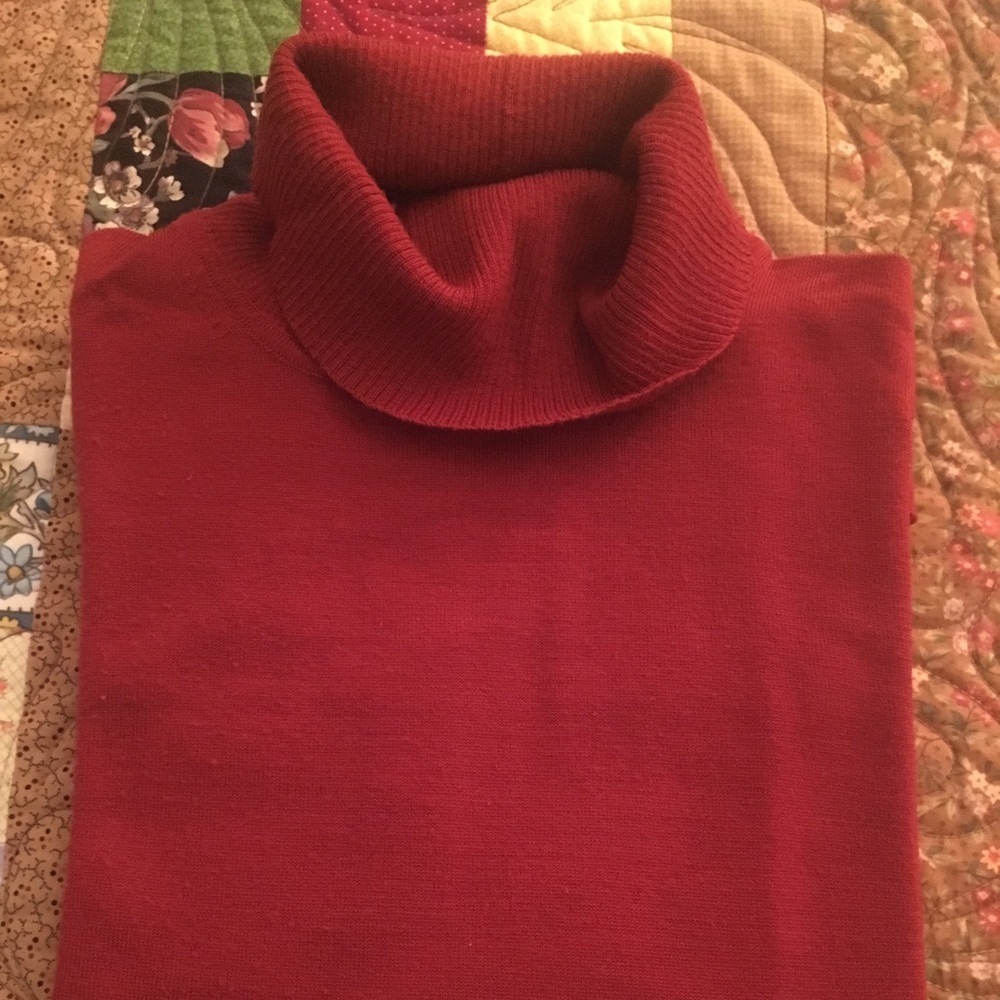 Turtle neck sweater